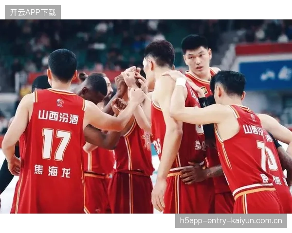CBA季后赛席位竞争加剧，多队强化最终冲刺，引爆激烈争霸战